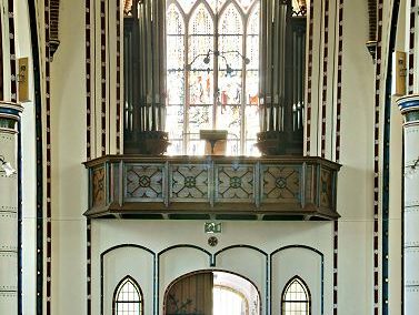 Een vol en harmonieus geluid (Restauraties van firma Adema belicht en beluisterd)