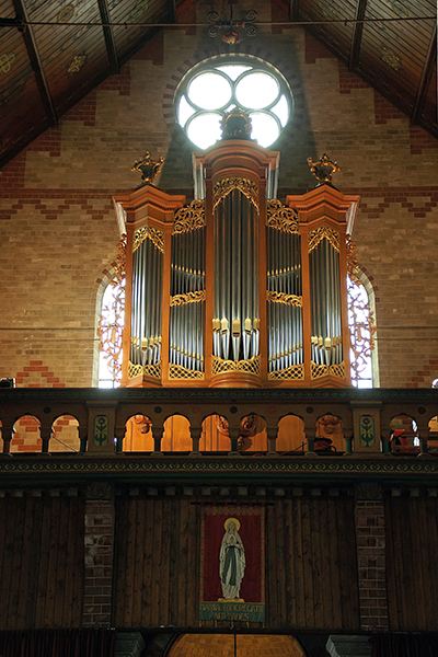 Het Vollebregt/Franssen-orgel in de St.-Odulphuskerk te Assendelft
