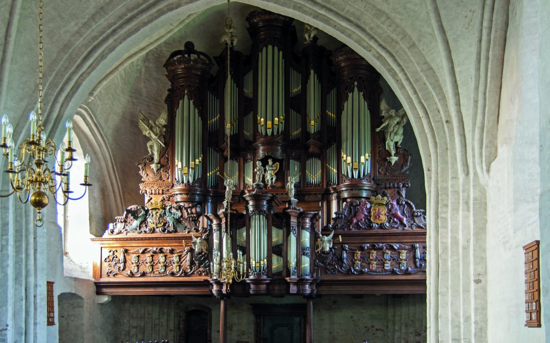 Het Hinsz-orgel  in de Petruskerk van Leens